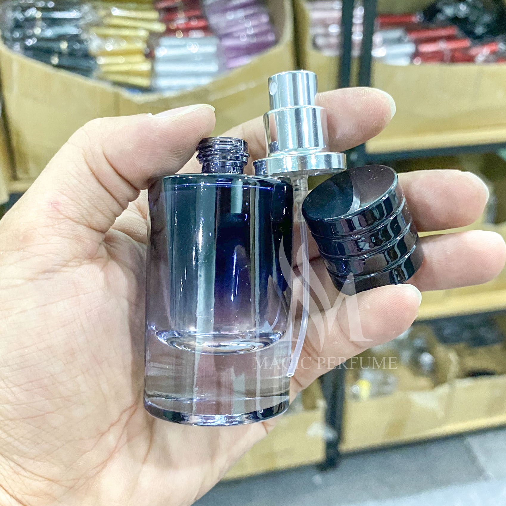 Chai lọ chiết nước hoa thủy tinh cao cấp 30ml dạng phun sương, kiểu chai Sauvage dạng xịt phun sương dung tích 30ml 50ml và 100ml