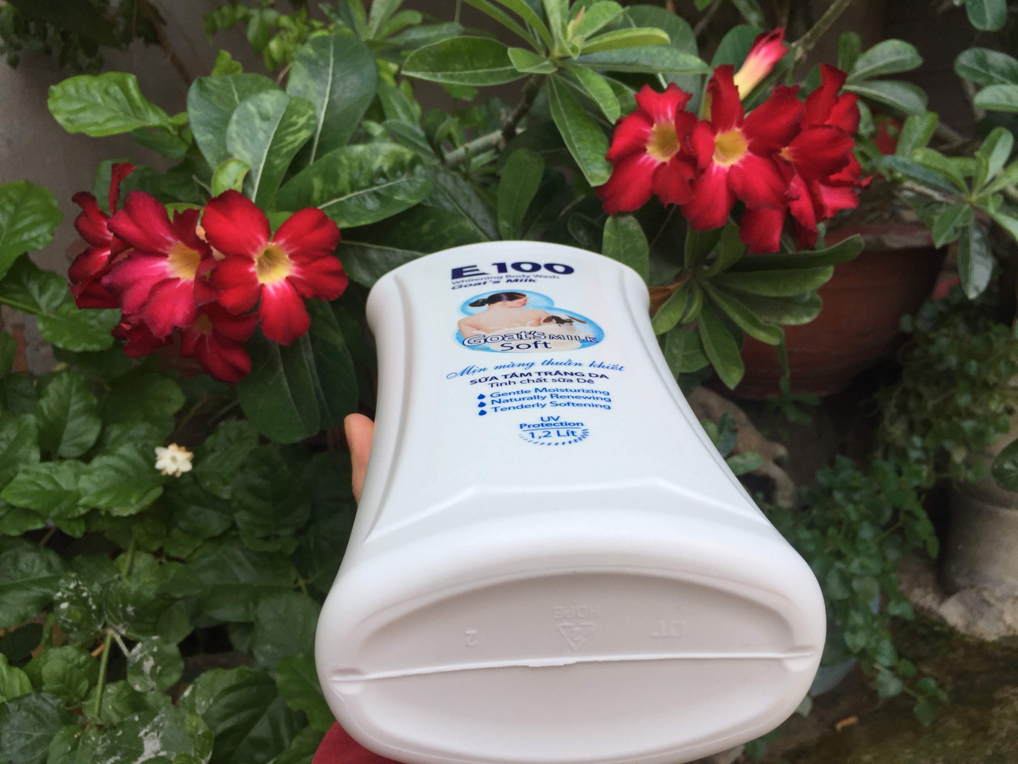 Sữa tắm Dê trắng da E 100 - 1200 ml nuôi dưỡng da khô