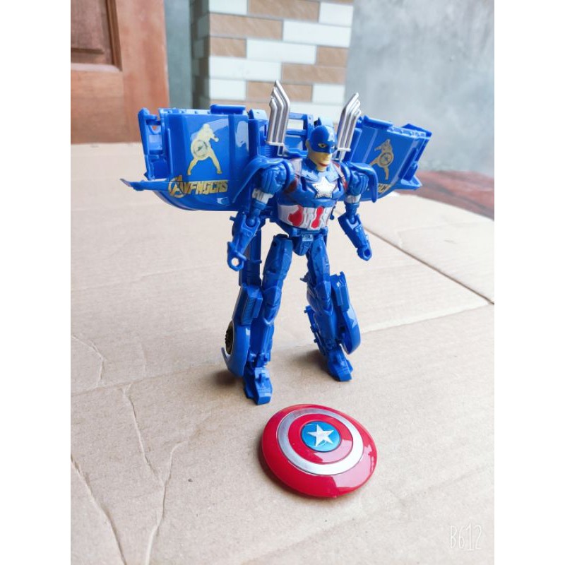 Đồ chơi robot đội trưởng mỹ biến hình 556317