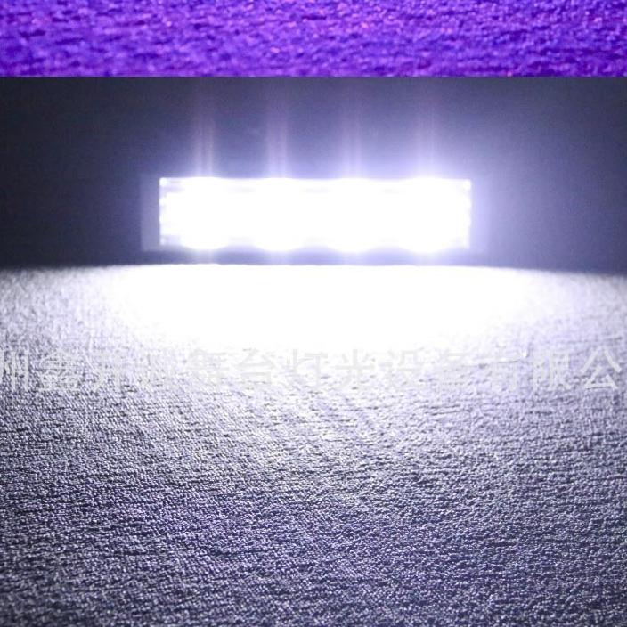 Đèn chớp màu sân khấu 60w