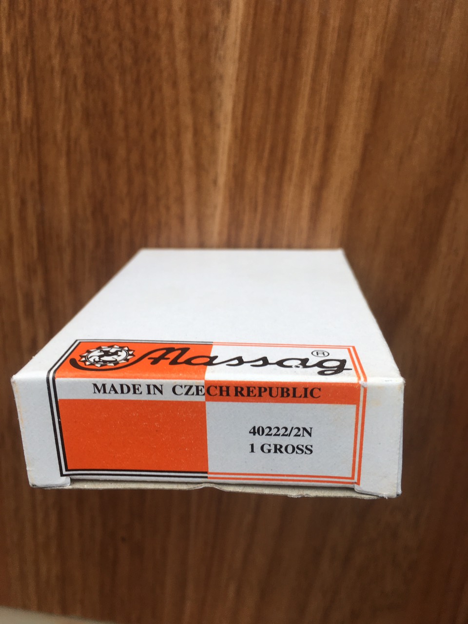 Nút móc quần tây 1 hộp: (75 bộ)