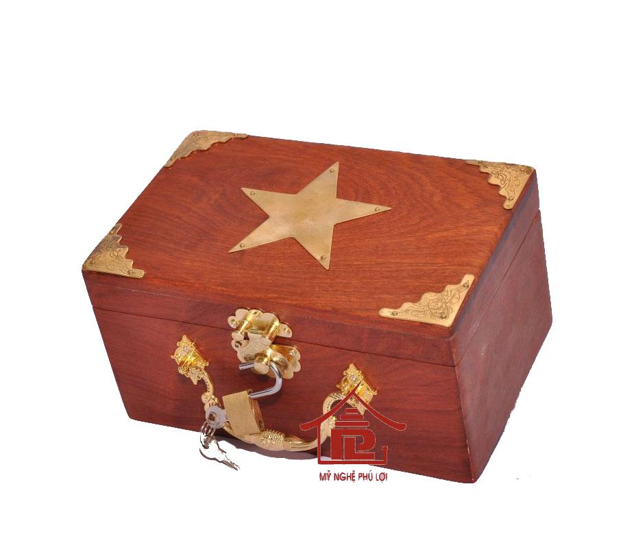 Hộp đựng con dấu, huân huy chương