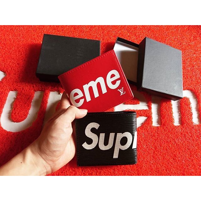 Ví Supreme