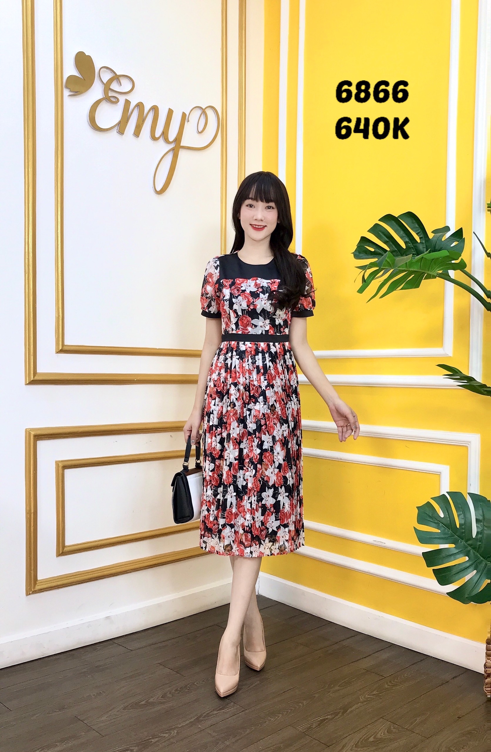 Đầm EMY EM6866 Xoè Dập Ply Hoa