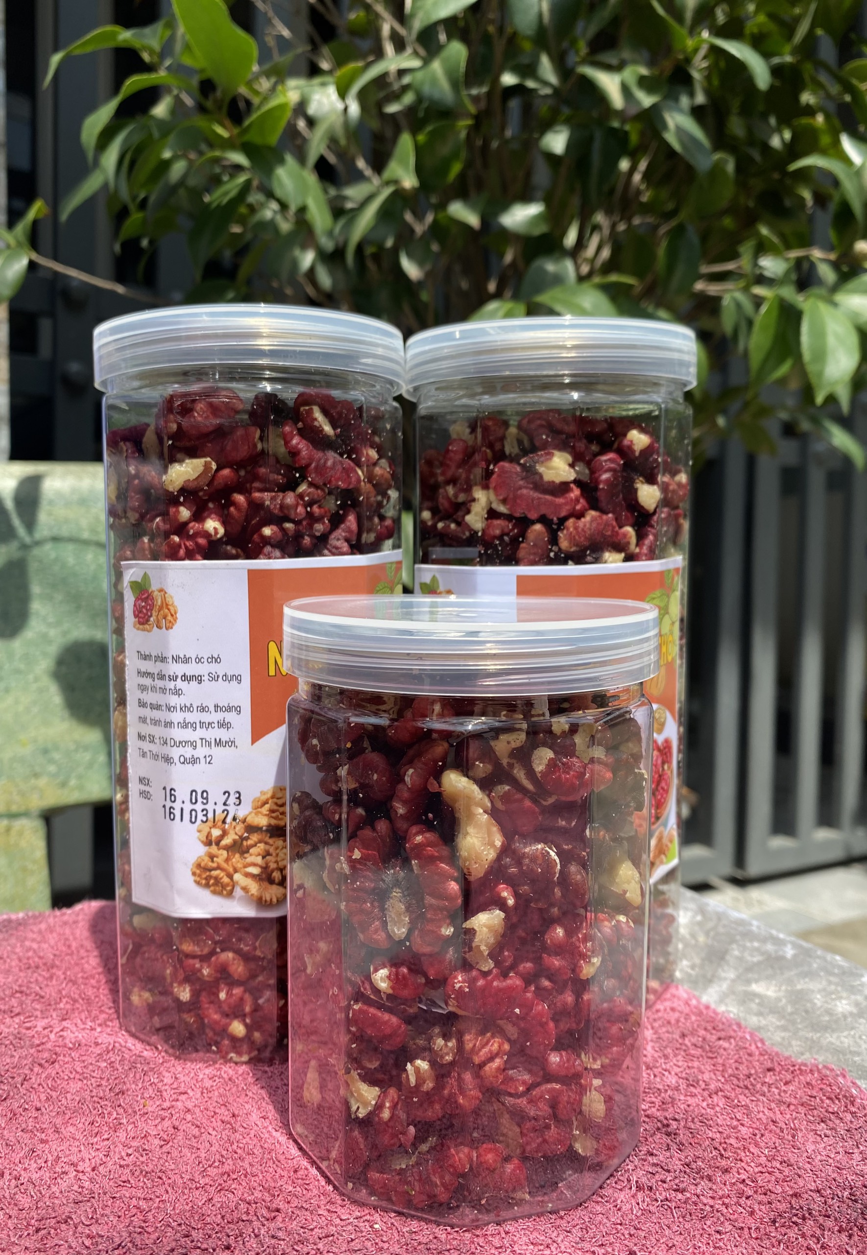 Nhân óc chó đỏ