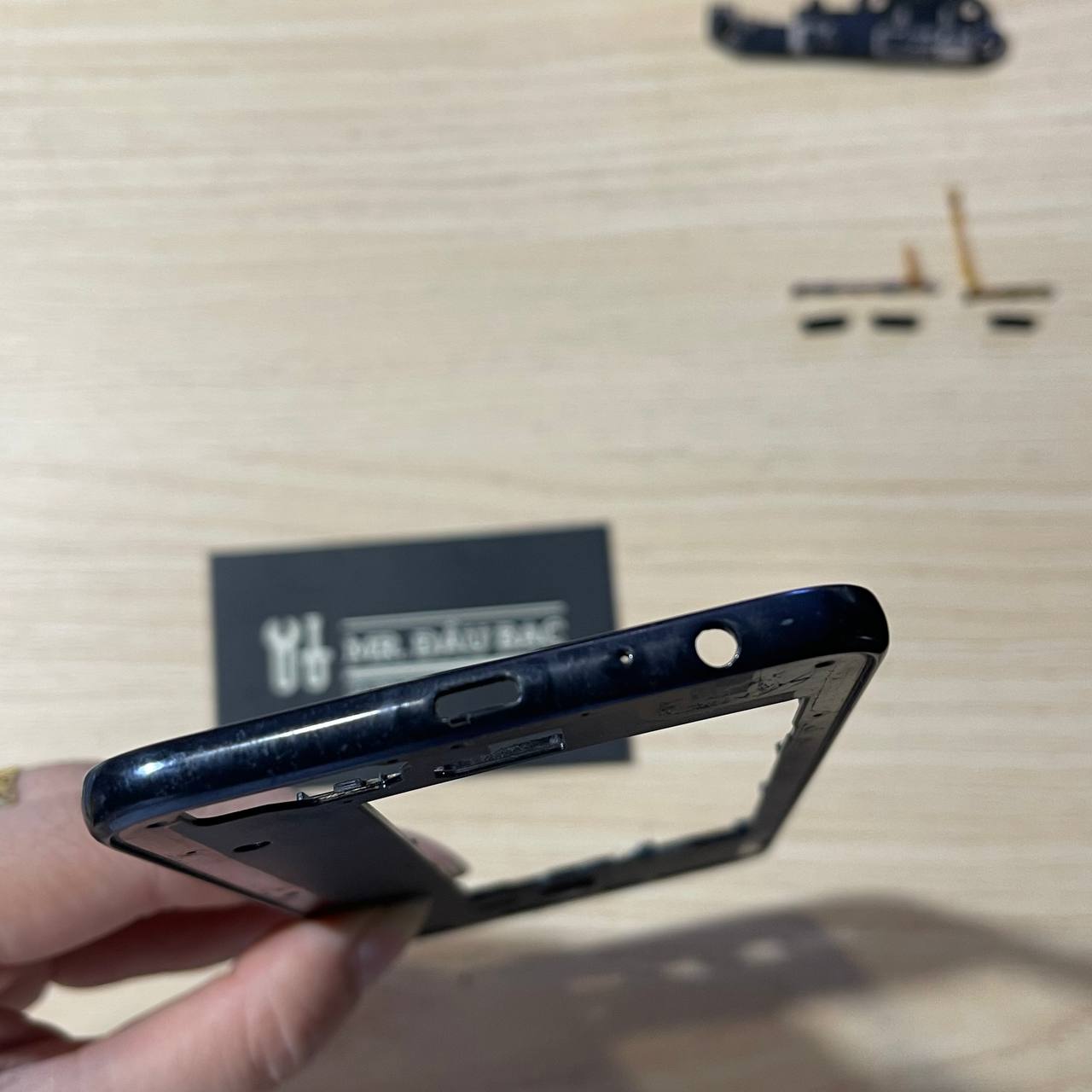 Khung sườn Samsung Galaxy J4 Plus (Linh kiện bóc máy, bốc máy)