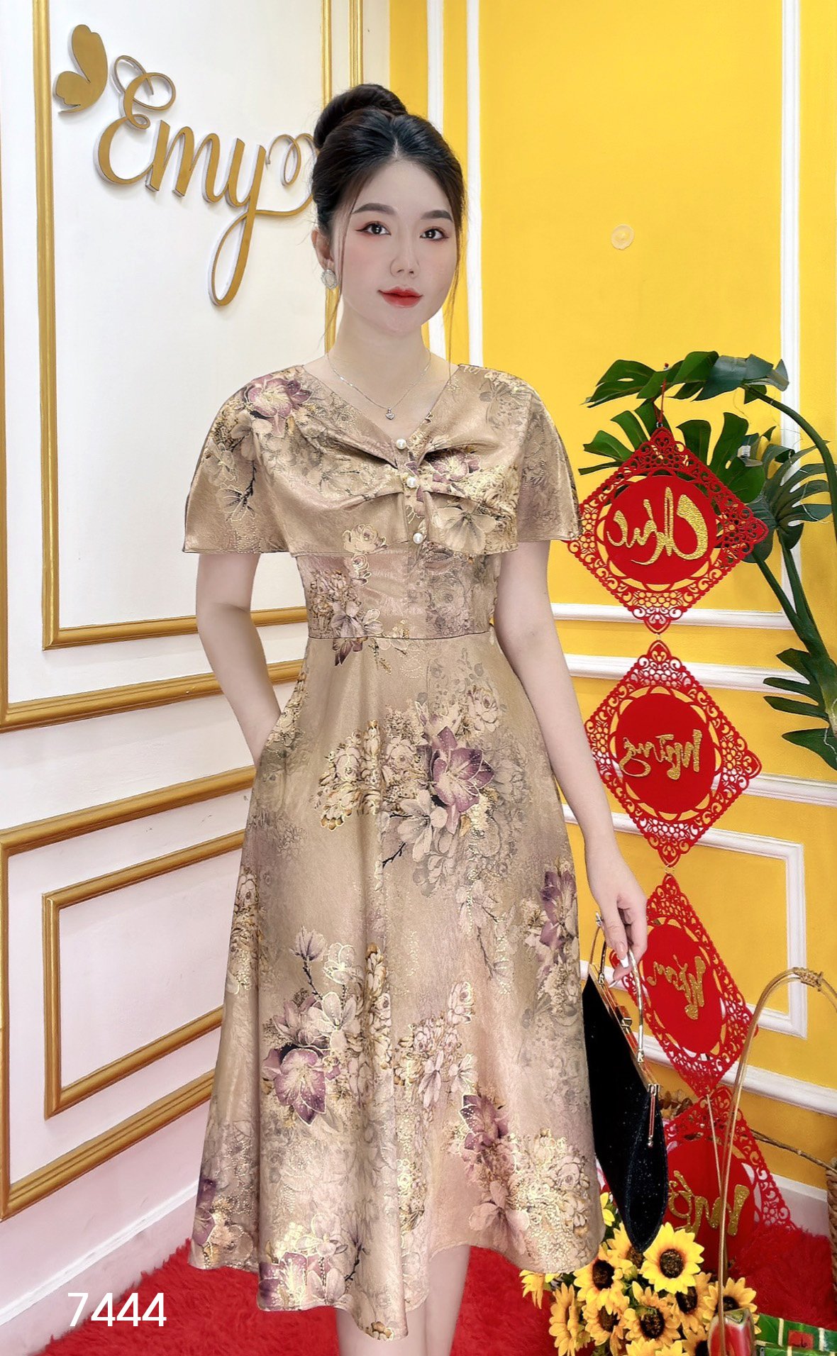 Đầm emy em7444 xoè lụa vân pháp lvp vai choàng