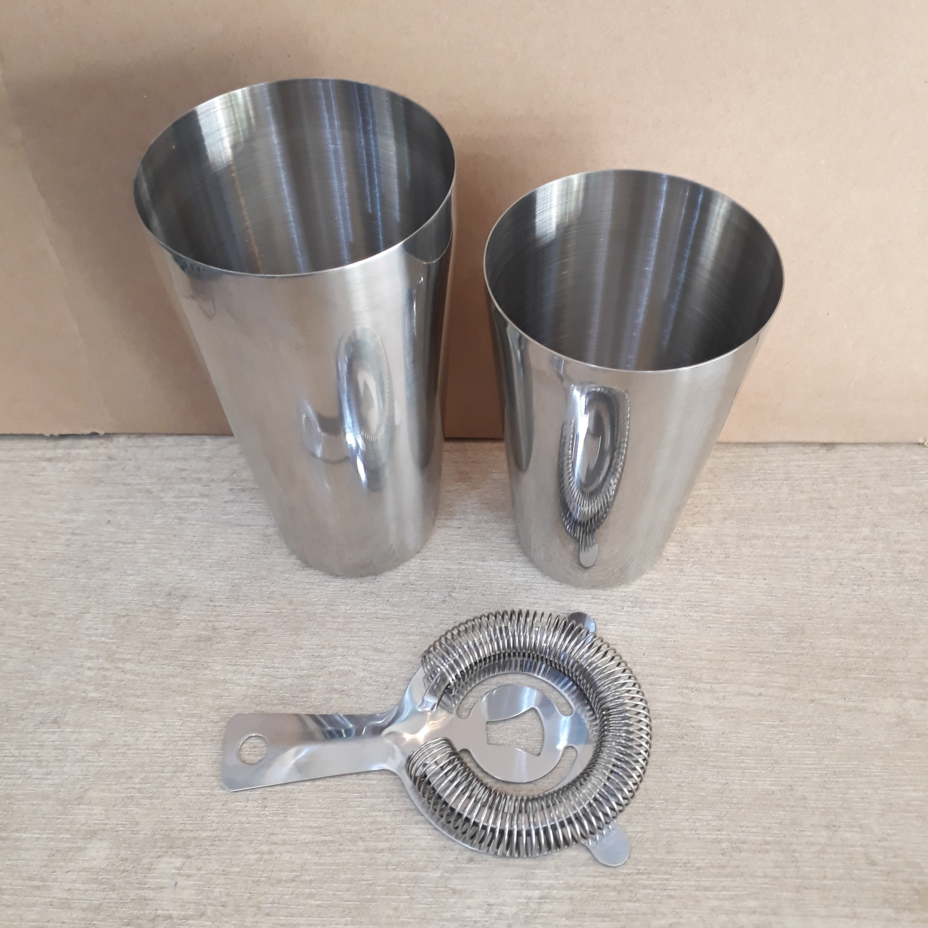 [HCM]COMBO SHAKER 2 MẢNH VÀ CHẶN ĐÁ NHỎ