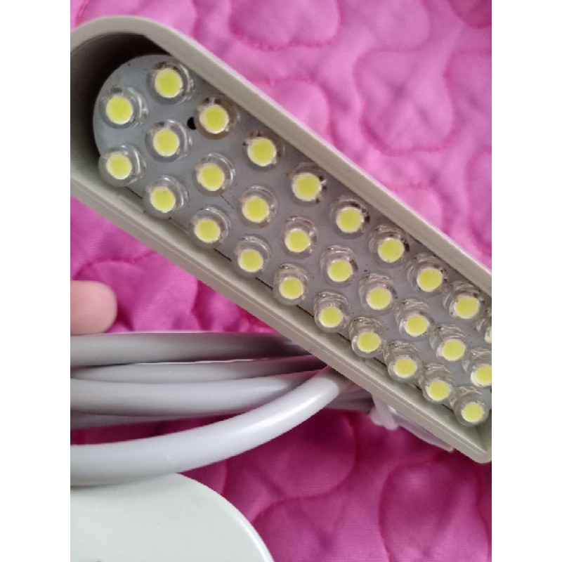 Đèn cần Juki 30 bóng Led sử dụng máy nghành may