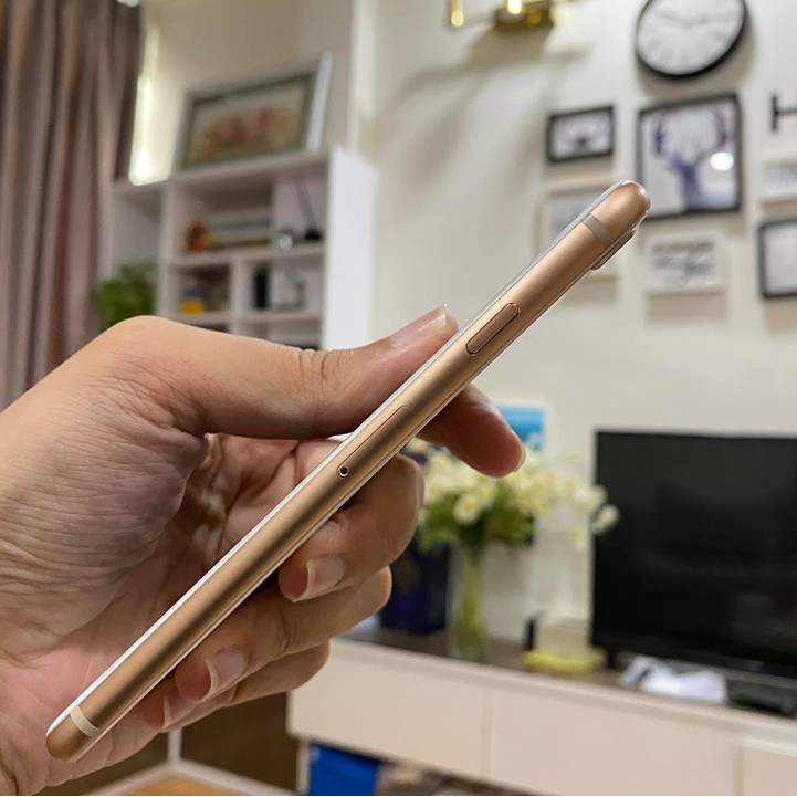 Dán PPF full viền dục lỗ loa dành cho iPhone 8