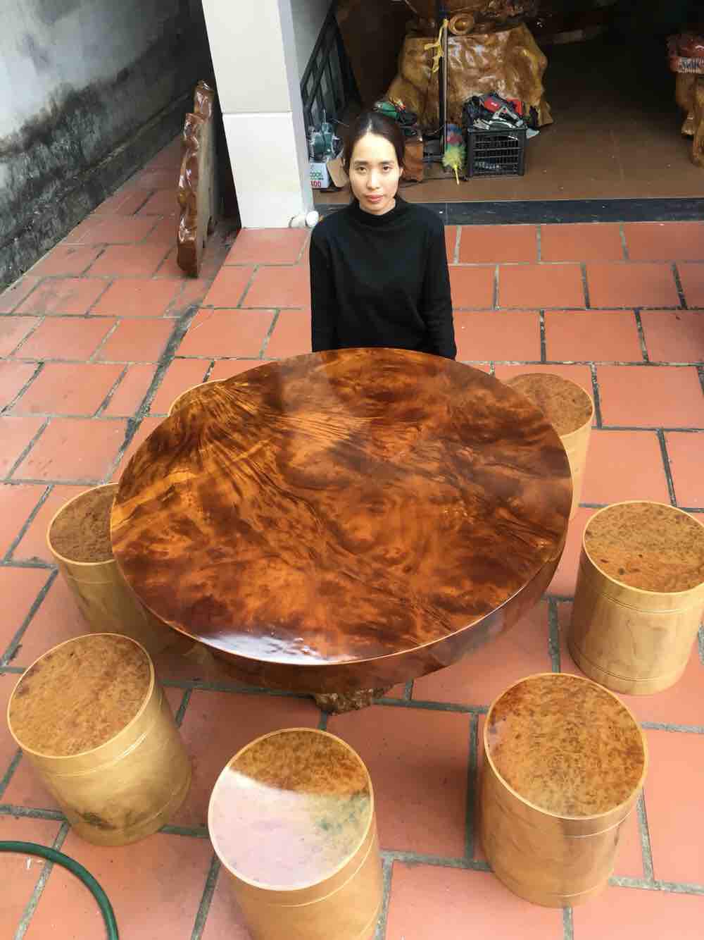 Bộ bàn nu xá xị - nguyên khối