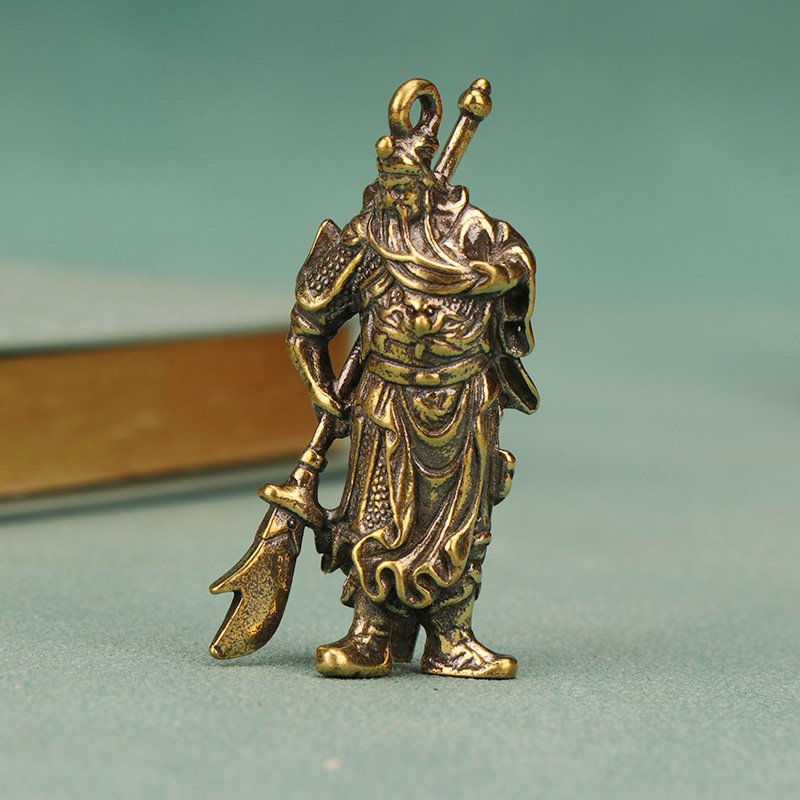 Tượng Nhỏ Phong Thủy Bằng Đồng Kiểu Dáng Hình Quan Công Cầm Đao (Kích Thước: 4.4cm x 2.1cm)