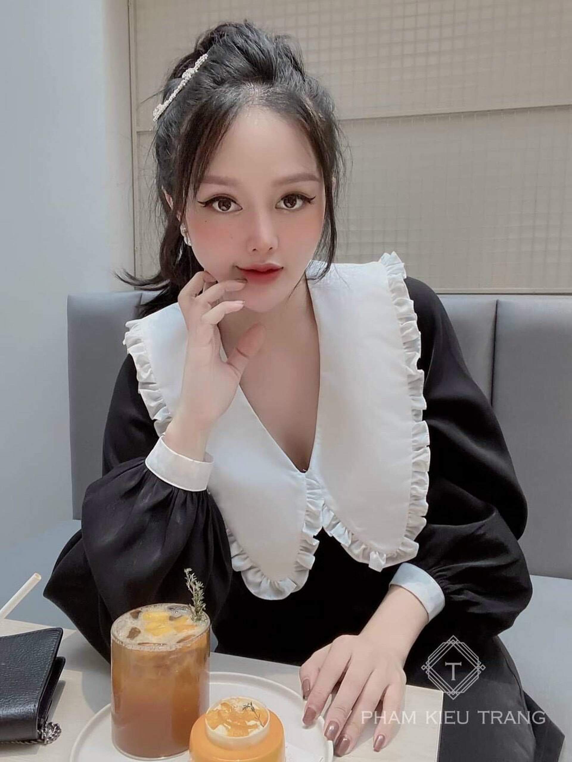 [HCM]Đầm nữ tay dài cổ bèo dễ thương