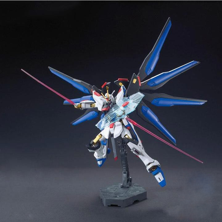 Bô mô hình Gundam HG 1/144 Strike Freedom