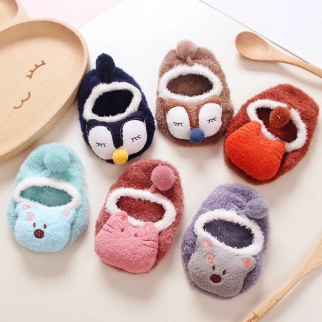 Tất len xù hình thú 3D cho bé 0-36 tháng