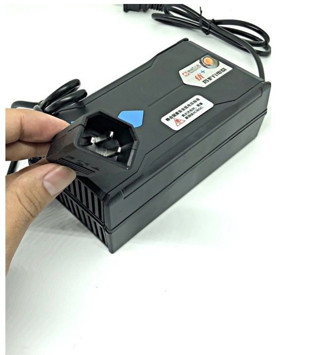 Sạc 48V- 12A (chân chụp) dùng cho xe  gaint133, xe đạp điện