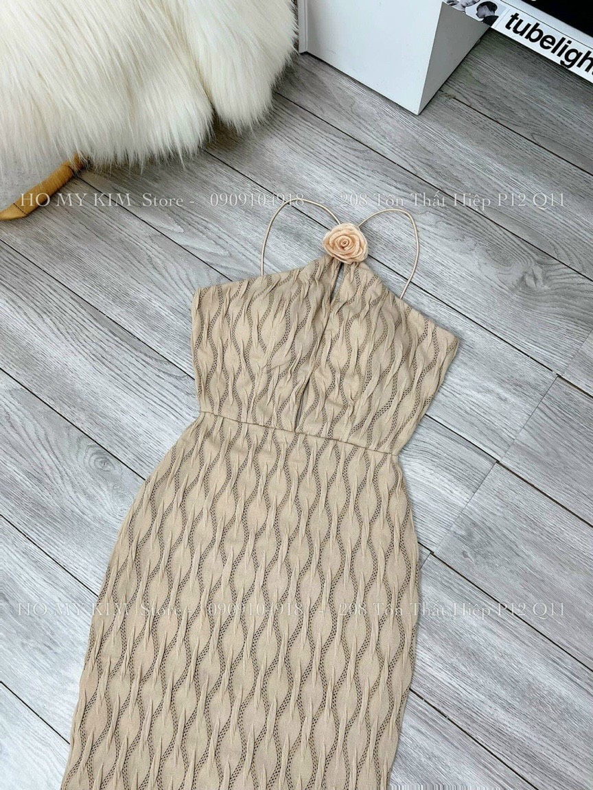đầm thiết kế cổ hoa yếm hoa siêu hot hot
