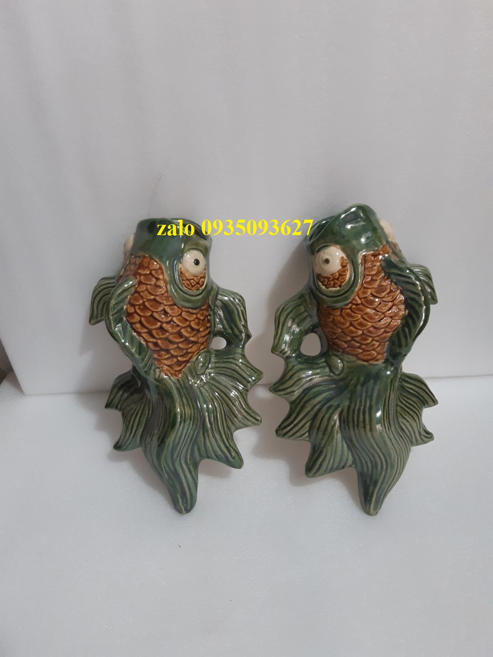 bình hoa treo tường, cặp cá men nâu treo tường