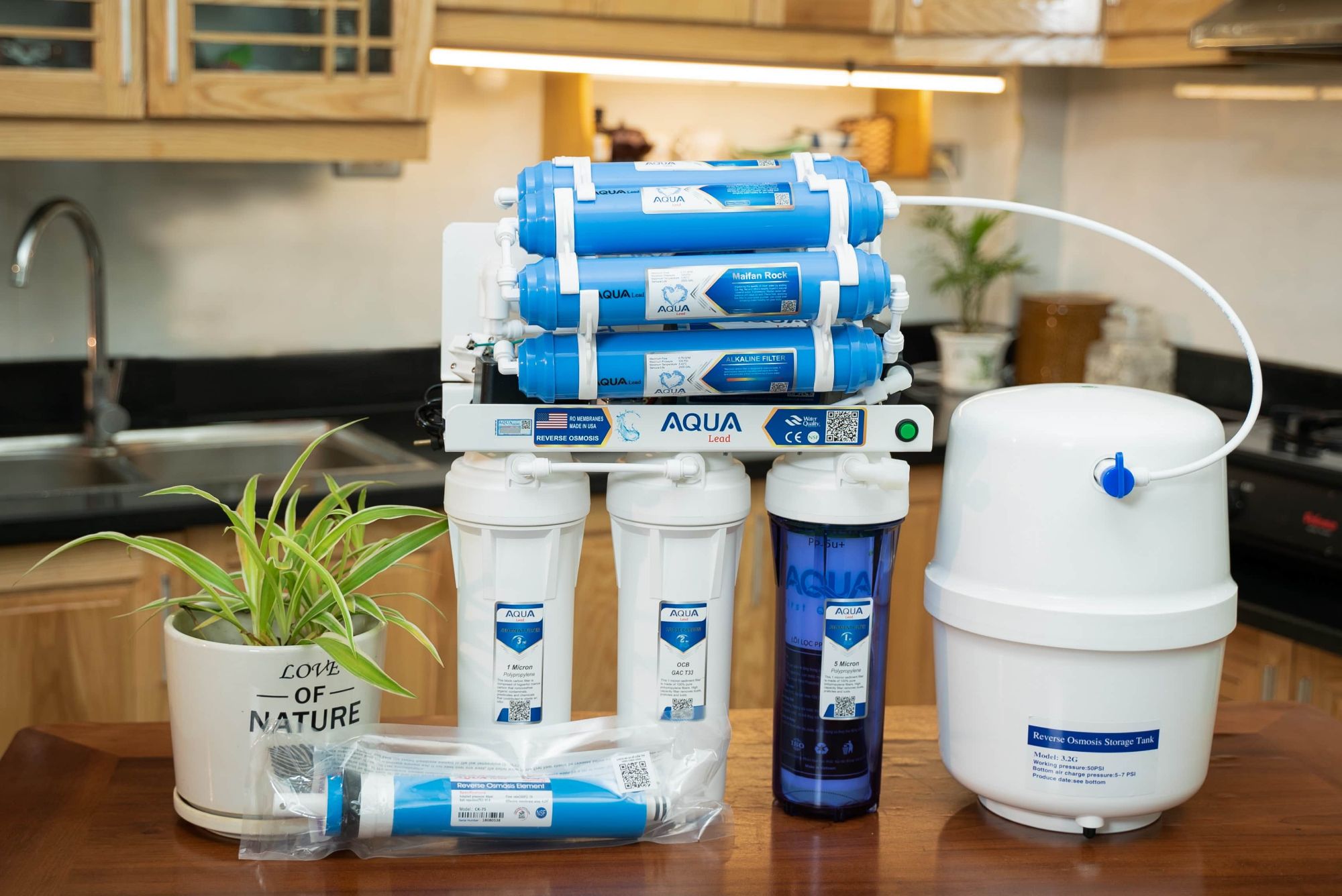 máy lọc nước ro aqua lead 8 cấp không tủ
