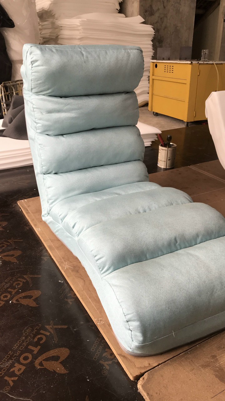High-Quality Wavy Tami Chair