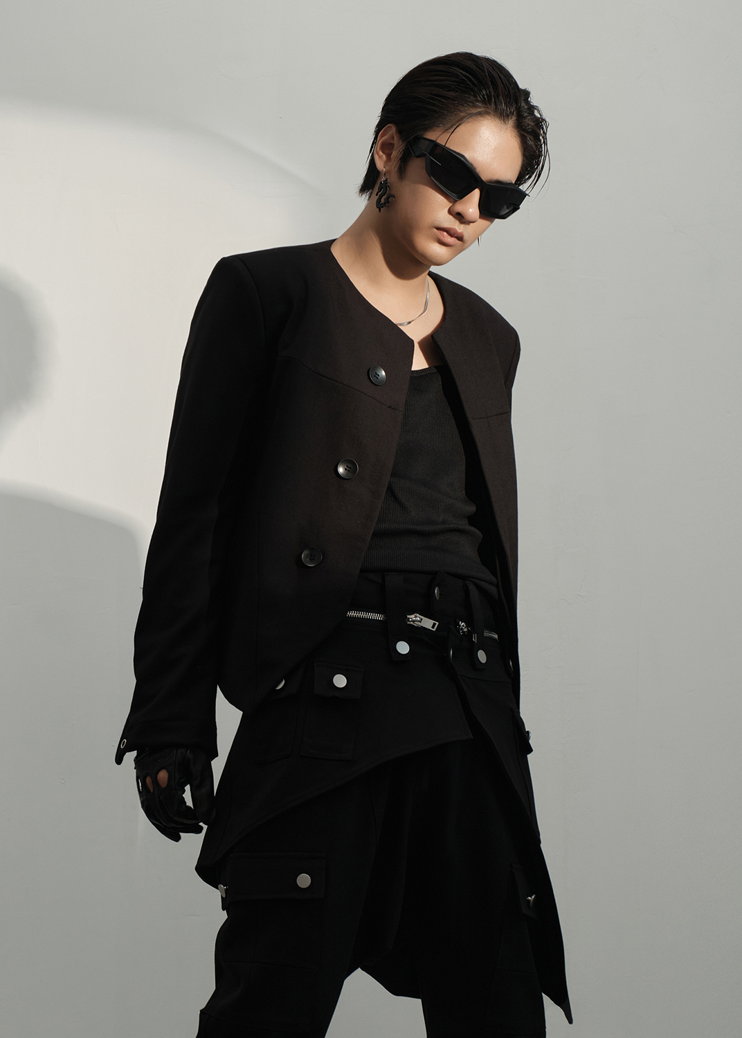 Blazer không cổ RICH Dusk Crop Blazer