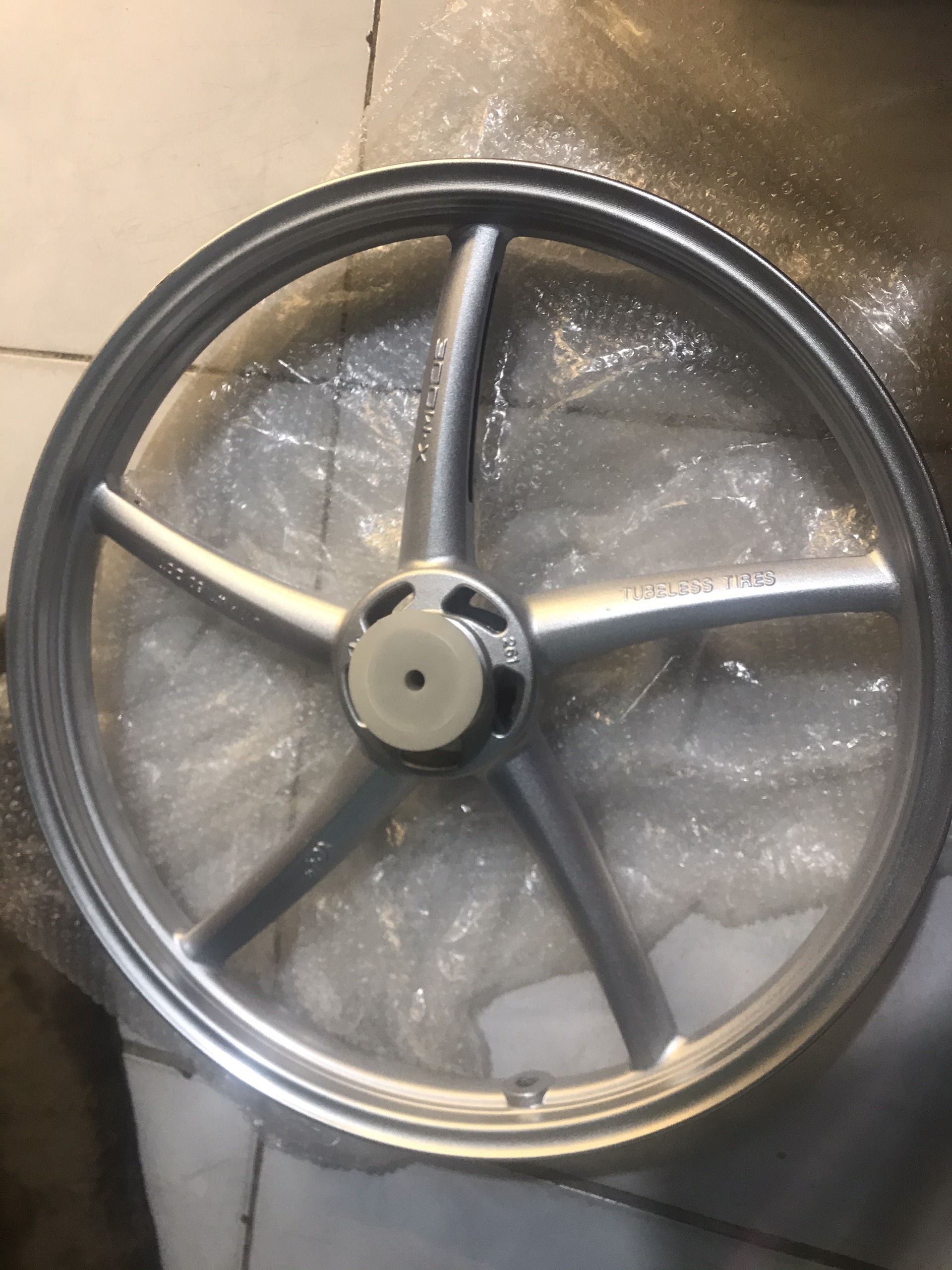 Mâm 5 cây X mode màu bạc Satria