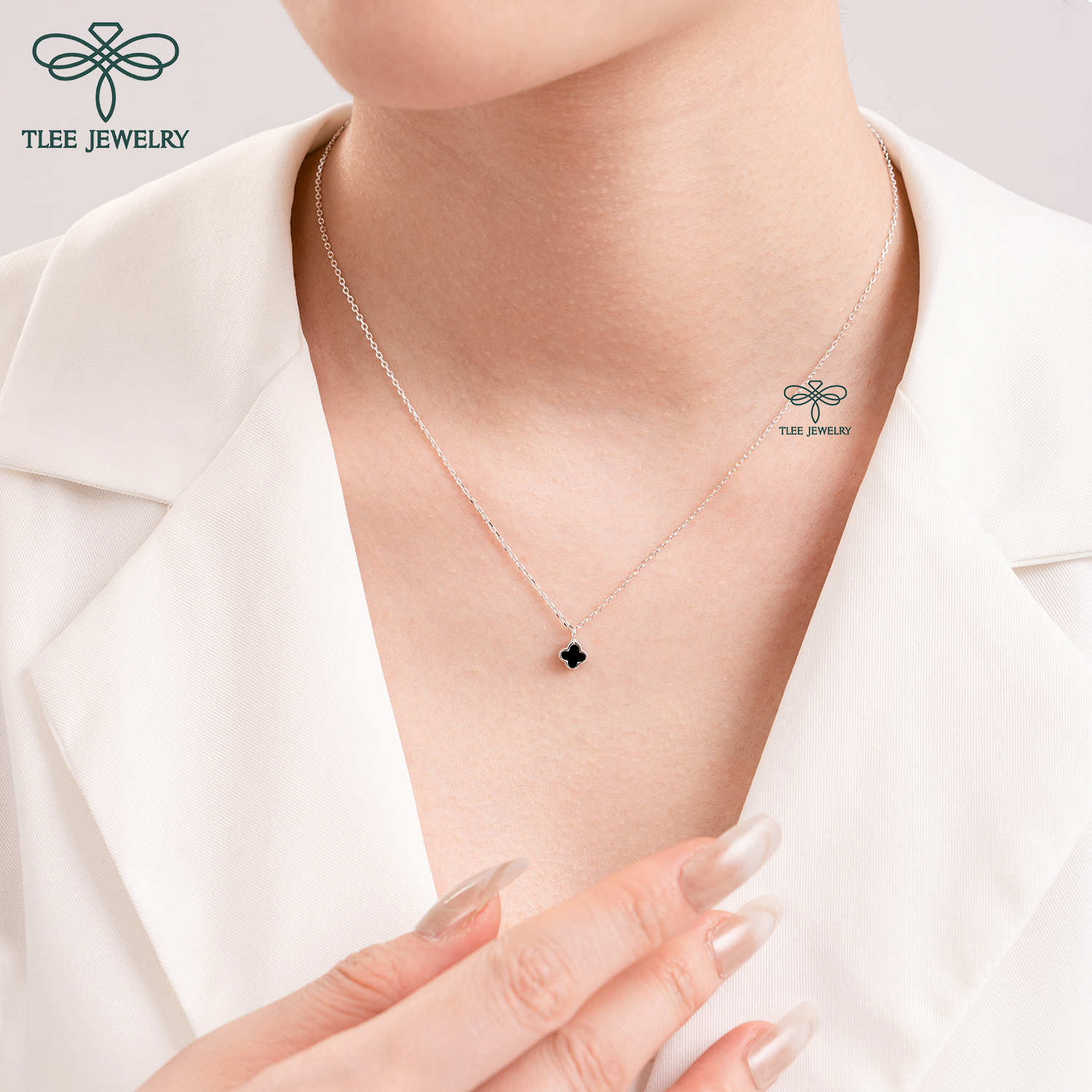 Dây chuyền bạc nữ TLEE mẫu cỏ bốn lá đá đen mini basic bạc 925 cao cấp TleeJewelry D0149