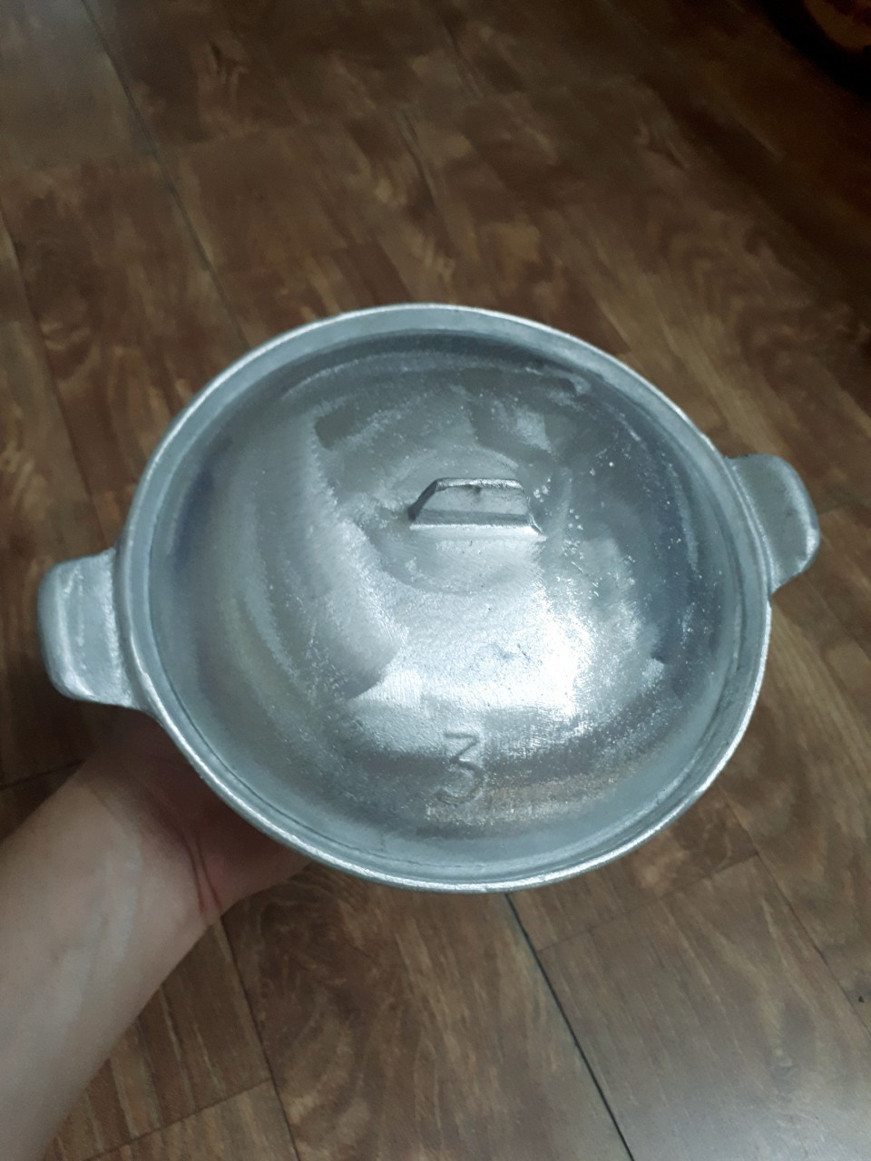 Nồi gang kho thịt cá 18cm ( số 3 )