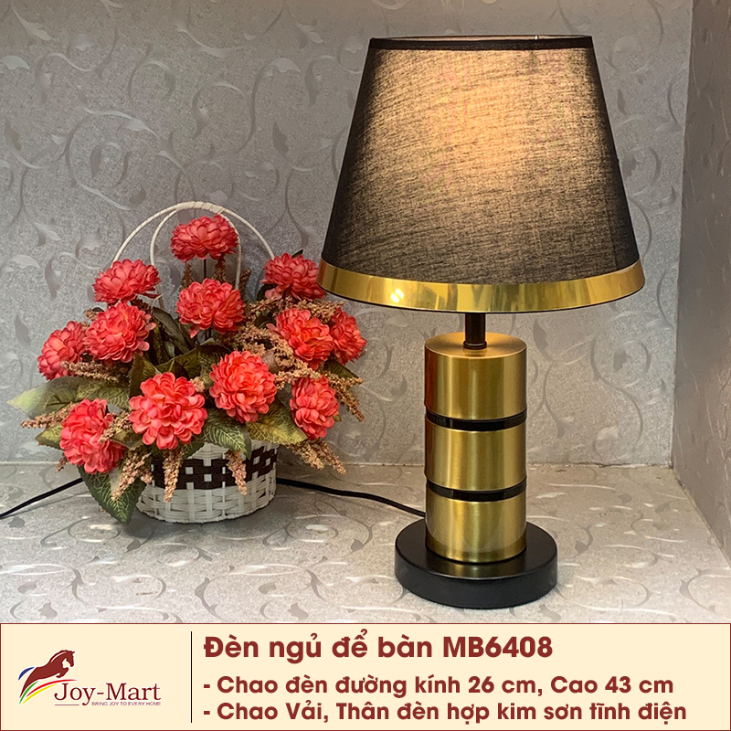 Đèn ngủ để bàn thân gỗ phong cách châu âu - đèn để bàn cao cấp đế gỗ, chao vải xếp ly trang trí phòng ngủ , tặng bóng led tiết kiệm điện