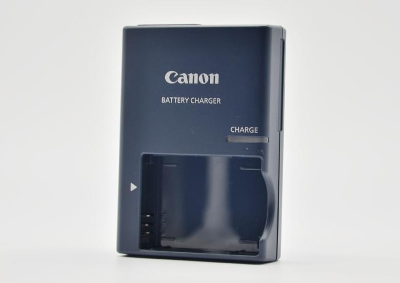 Sạc pin máy ảnh Canon NB-5L CB-2LXE