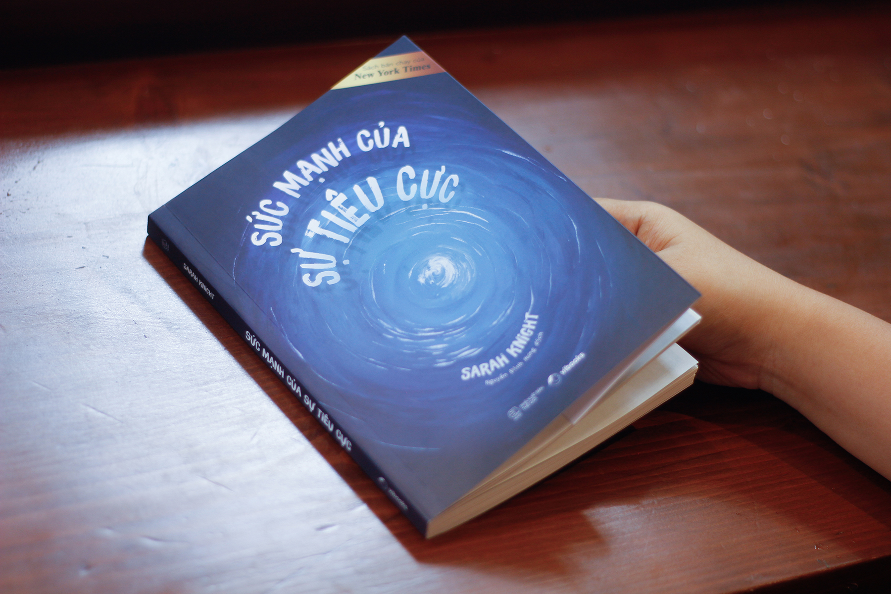Fahasa - Sức Mạnh Của Sự Tiêu Cực