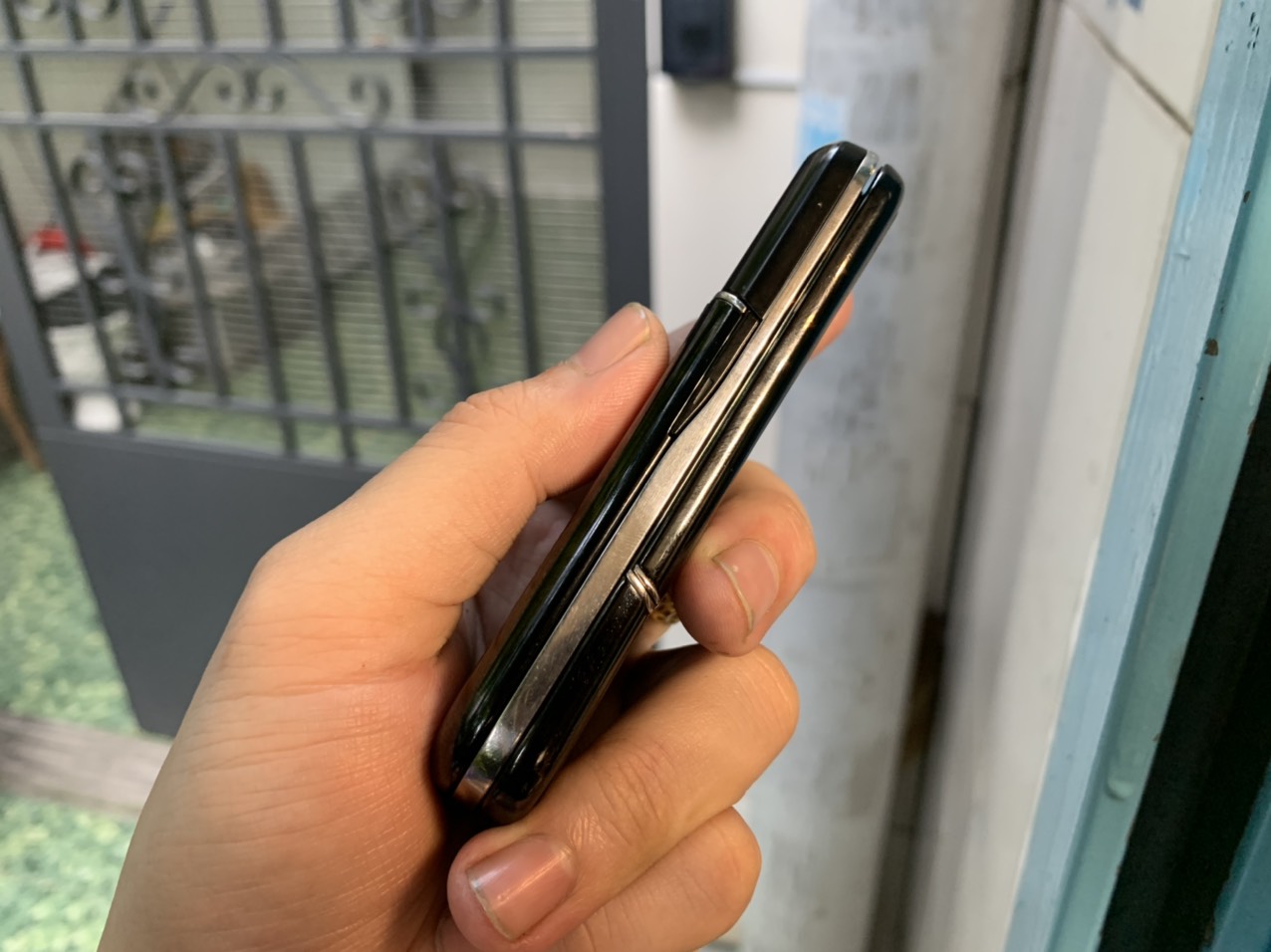 Điện thoại Nokia 8800 màu đen (128)