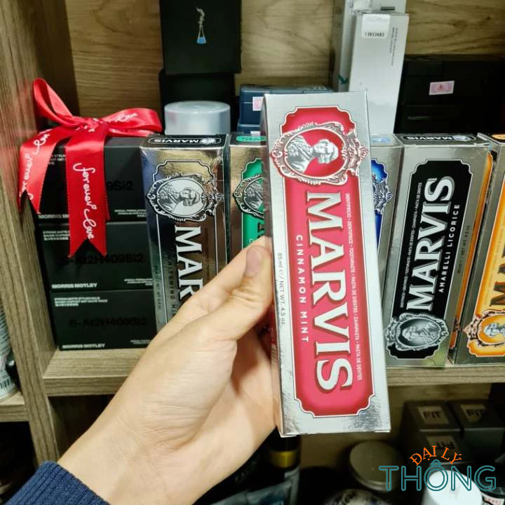 MARVIS Toothpaste (Cinnamon Mint | Whitening Mint) 85ml Marvis premium toothbrush