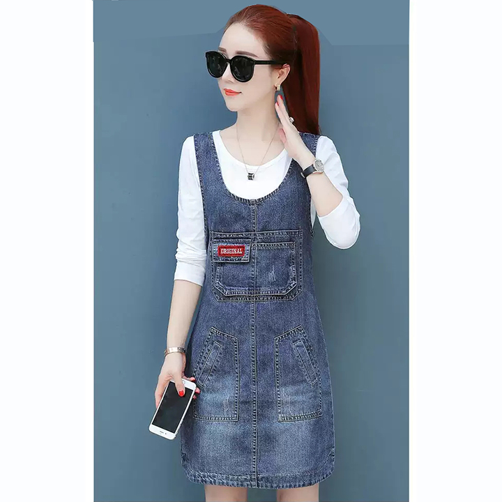 [HCM]Đầm Yếm Jean Nữ Thêu Logo Duyên Dáng