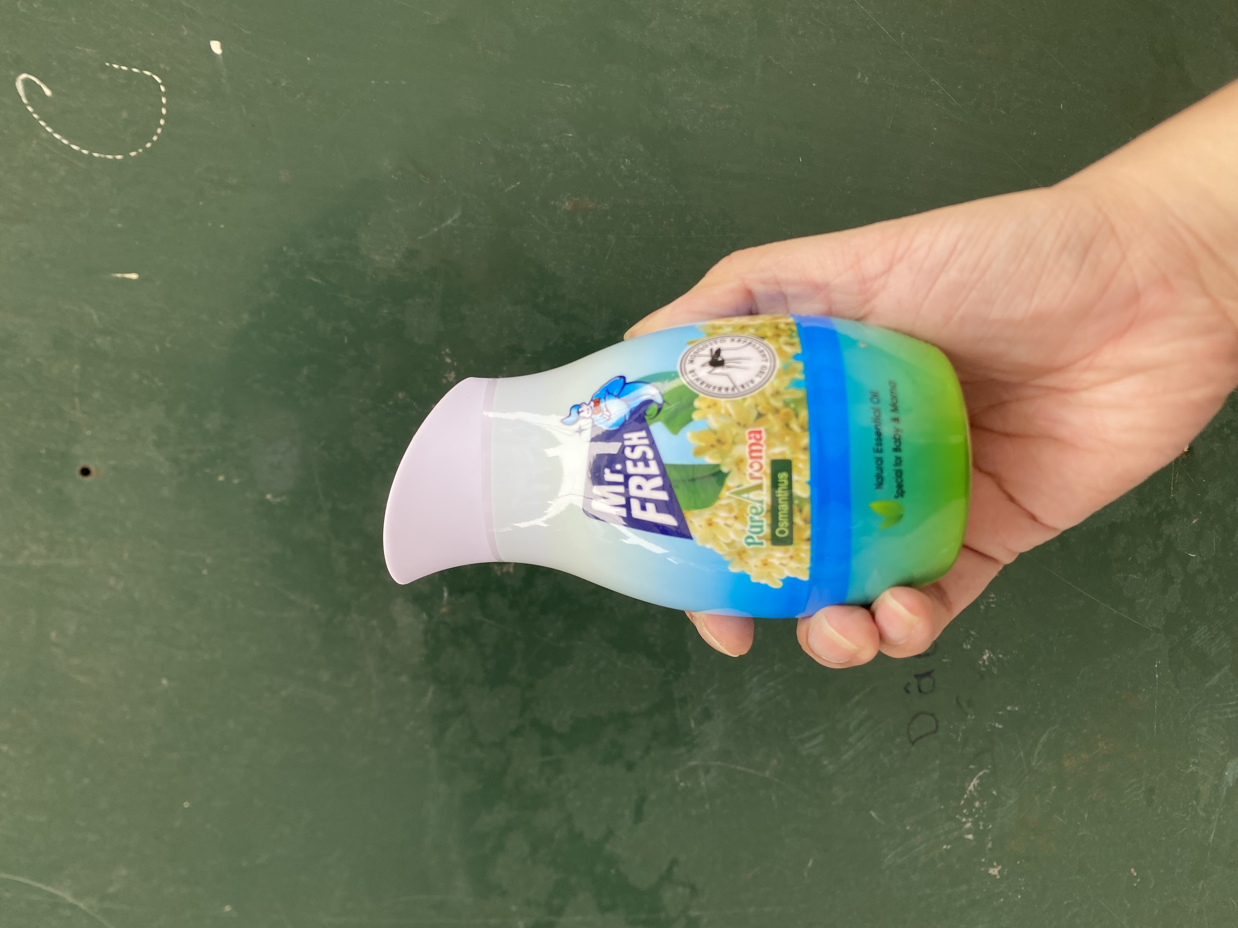 Sáp thơm đuổi muỗi Pure Aroma Mr Fresh 200g