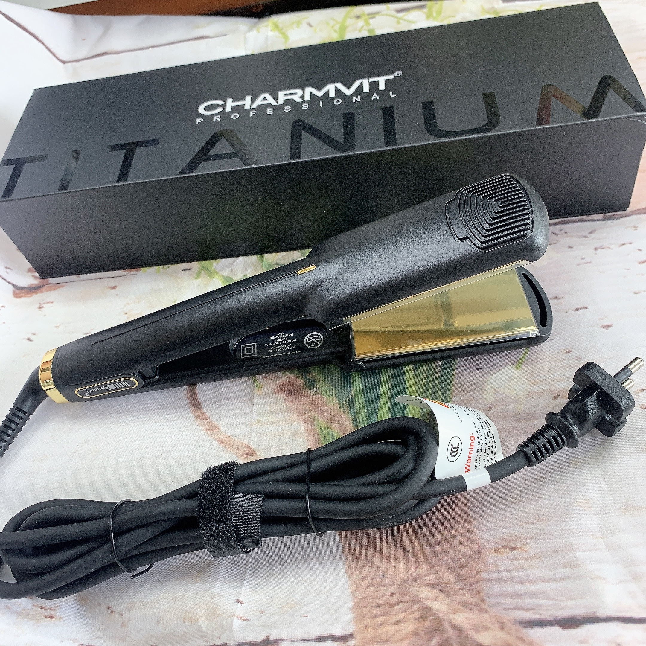 Máy kẹp duỗi (ép) tóc cao cấp CHARMVIT TITANIUM (Hàn quốc)