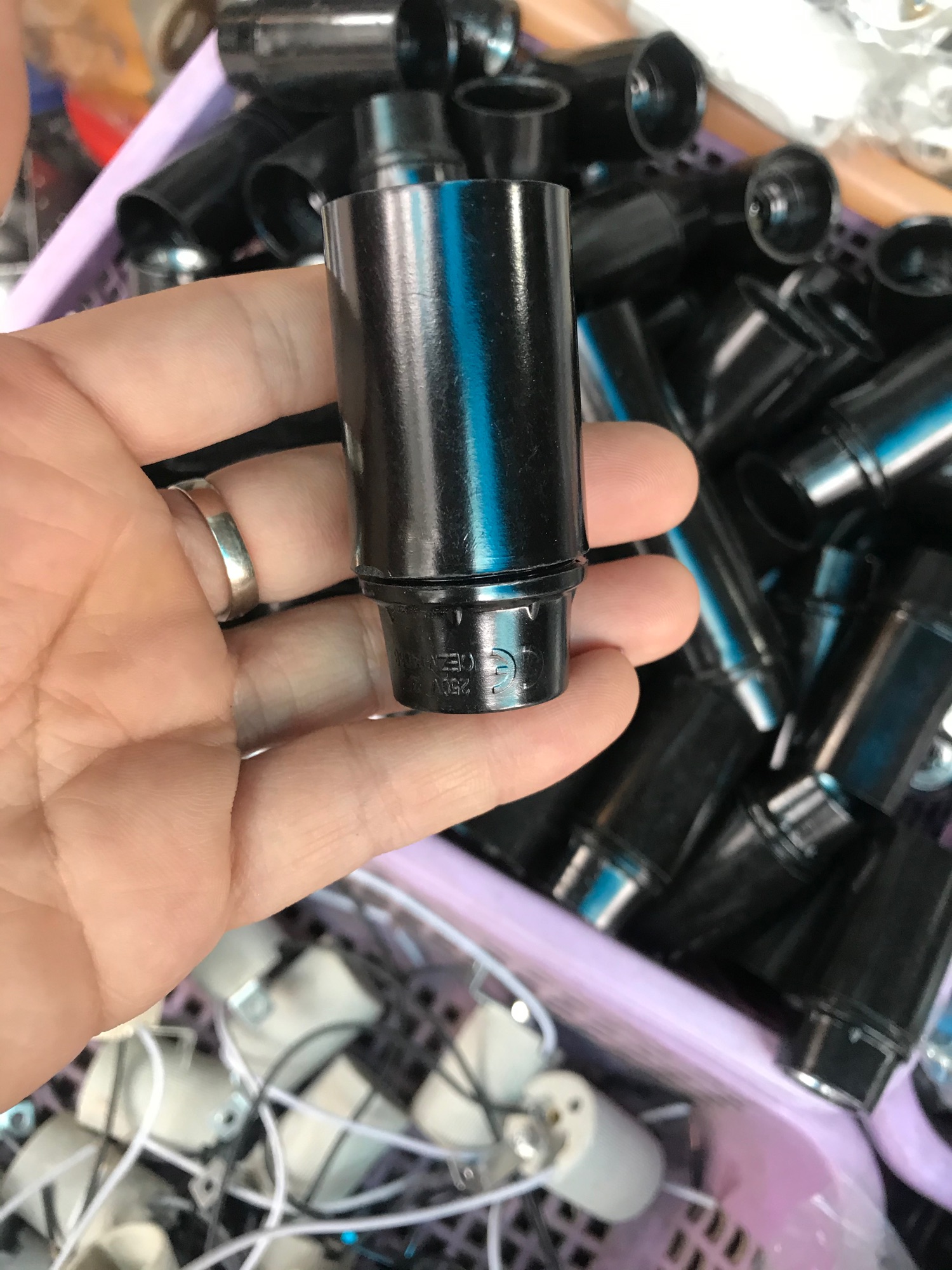 5 chiếc đui đèn E14 cho bóng dạng đui nhỏ