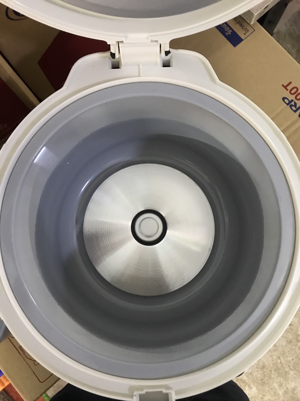 Nồi cơm điện SHARP KS-1800T 1,8 lít (Nhập khẩu nguyên chiếc)
