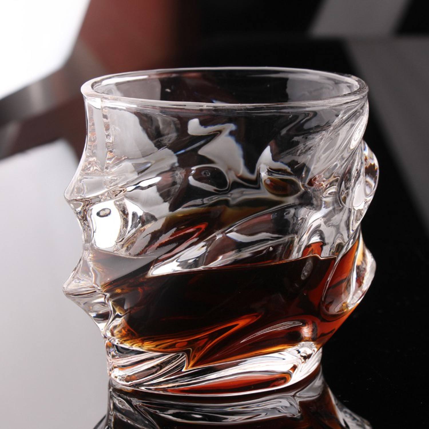 Whisky Thân Xoắn - Ly Thủy Tinh Pha Lê