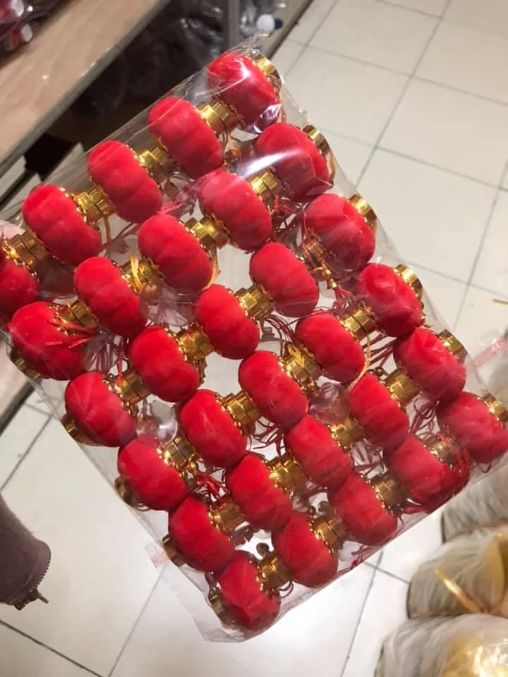 Vỉ 25 quả cầu trang trí ngày tết