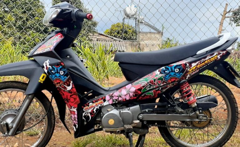 Tem rời sirius 110 daruma quỷ đỏ - tặng logo