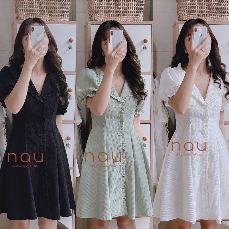 Đầm xốp mềm viền bèo cổ bẻ