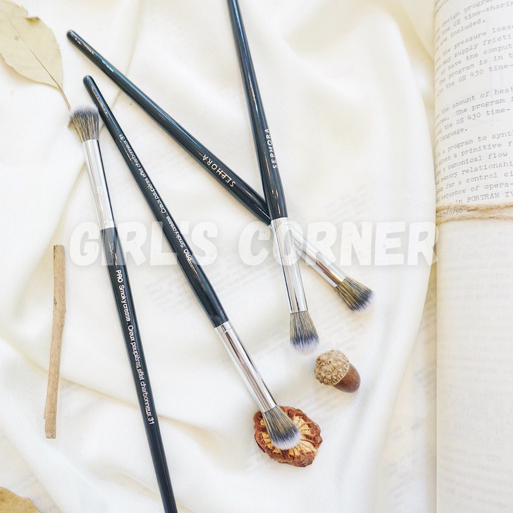 Cọ blending  dành cho mắt Sephora 31