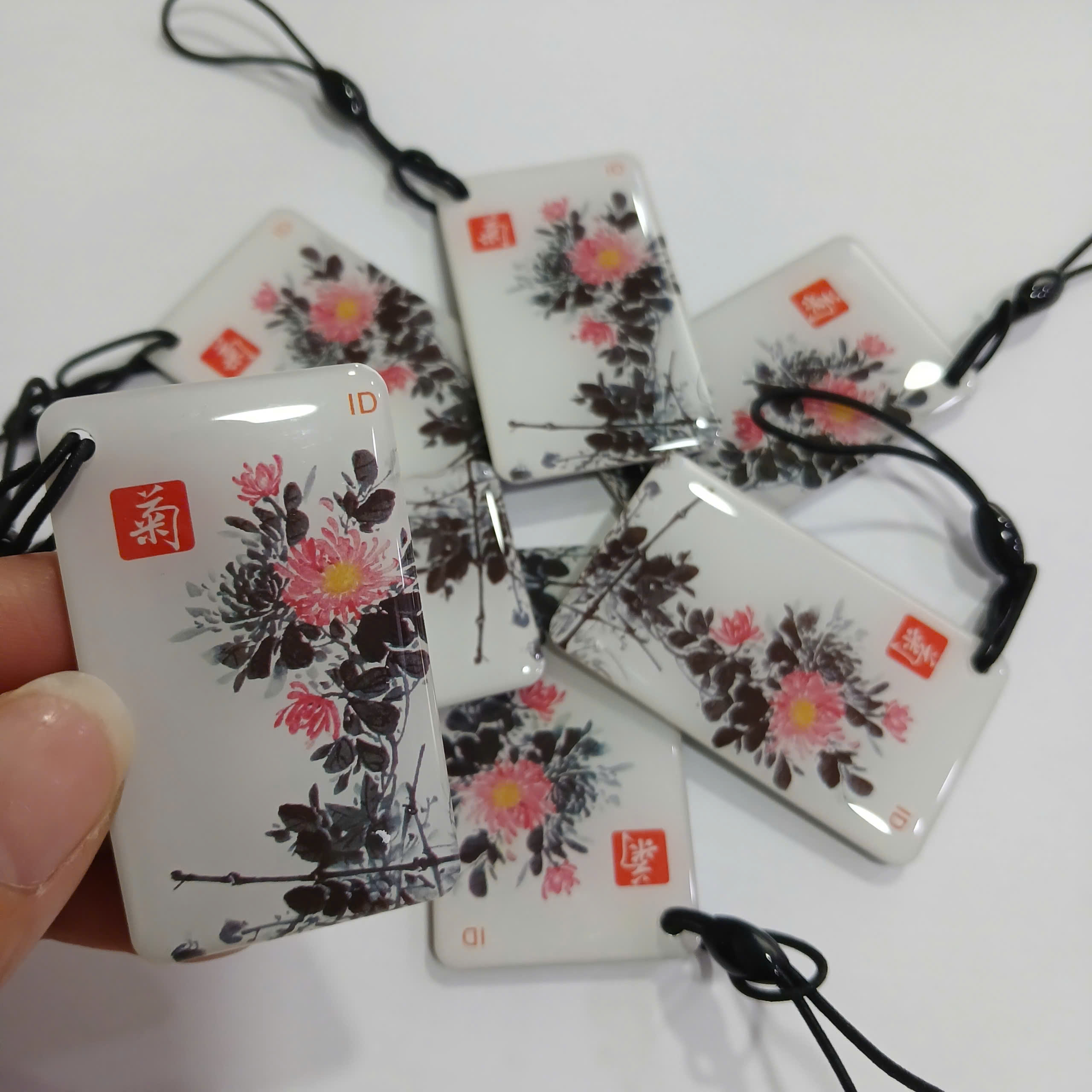 Thẻ Từ dạng móc khóa hoa RFID - 125Khz