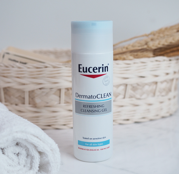 Eucerin Gel Rửa Mặt Cho Da Nhạy Cảm  Dermatoclean Gel 200ml
