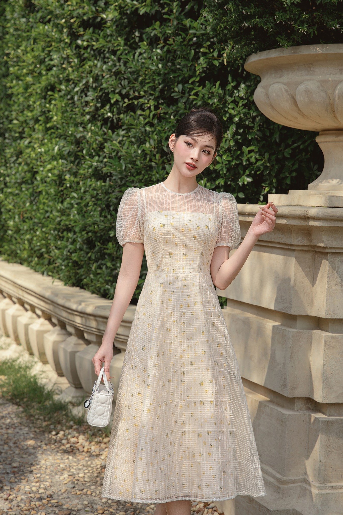 Voucher siêu sale 15% OLV - Đầm hoa Sesia Fleur Dress