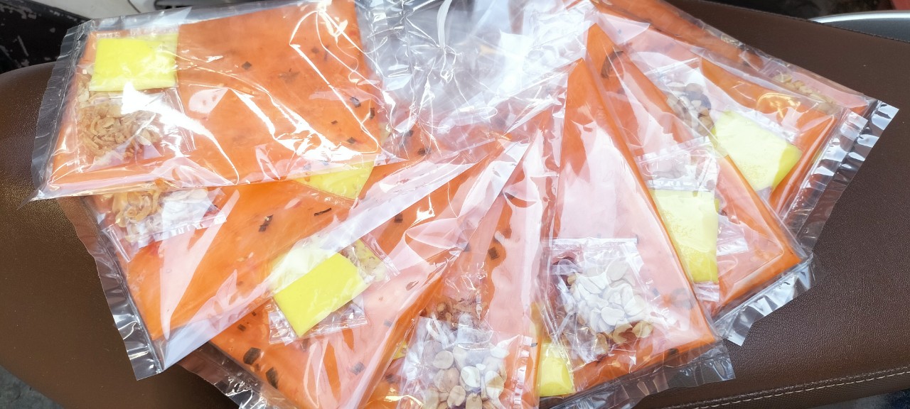 (NGON RẺ ) BÁNH TRÁNG DẺO TÔM BƠ ĐẬU PHỘNG HÀNH PHI (1bịch)