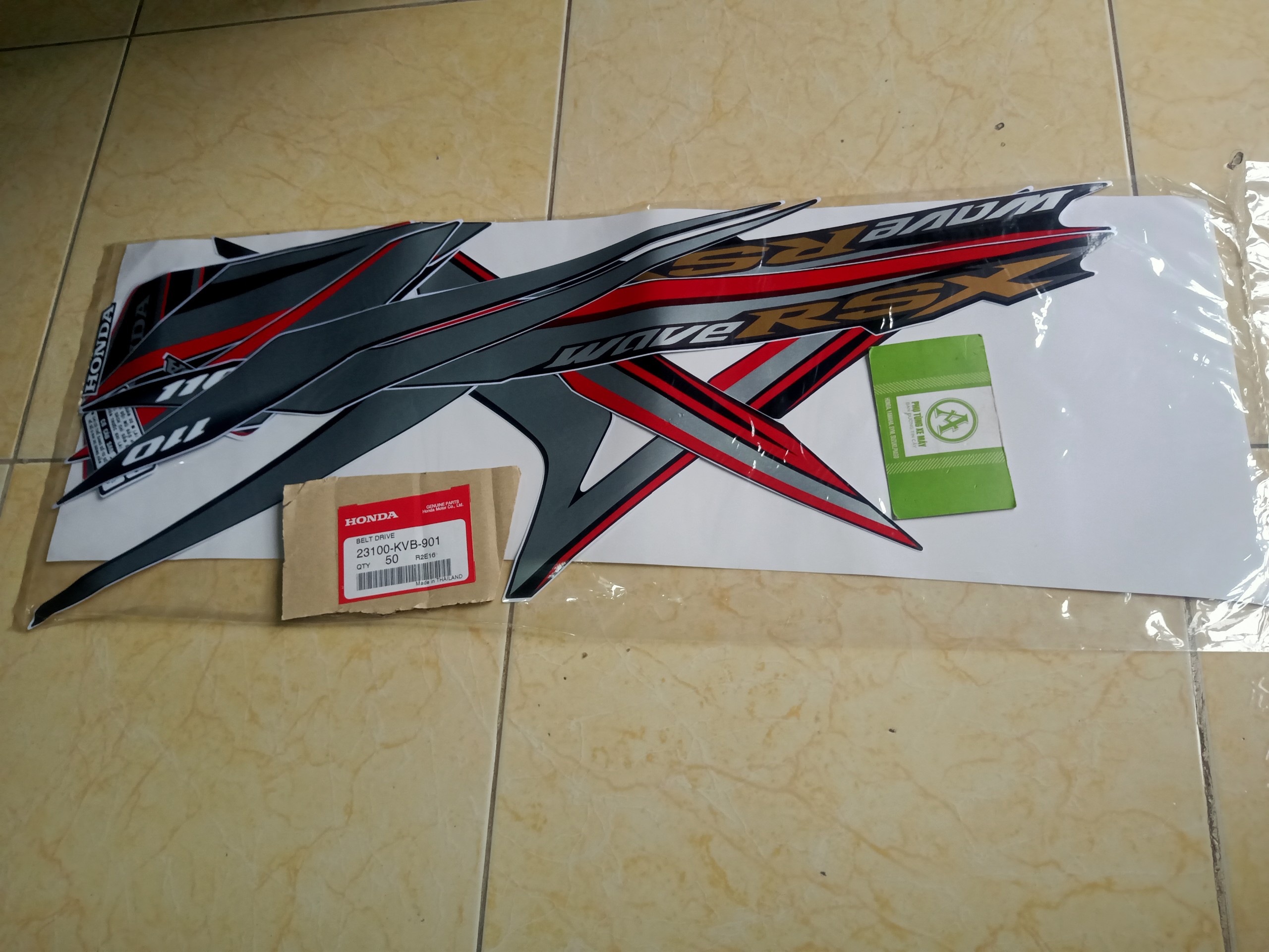 TEM XE RSX 2014 ĐỎ 3 LỚP