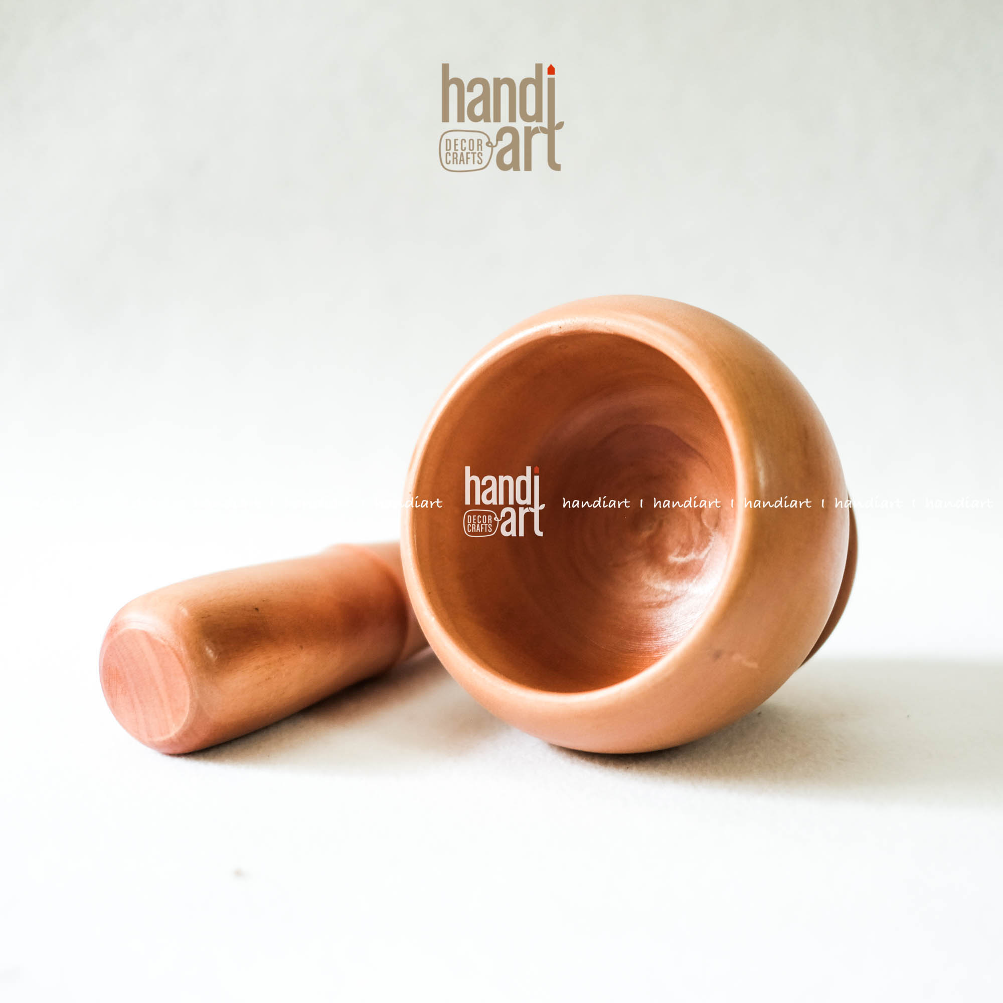 Cối Chày gỗ hình lu