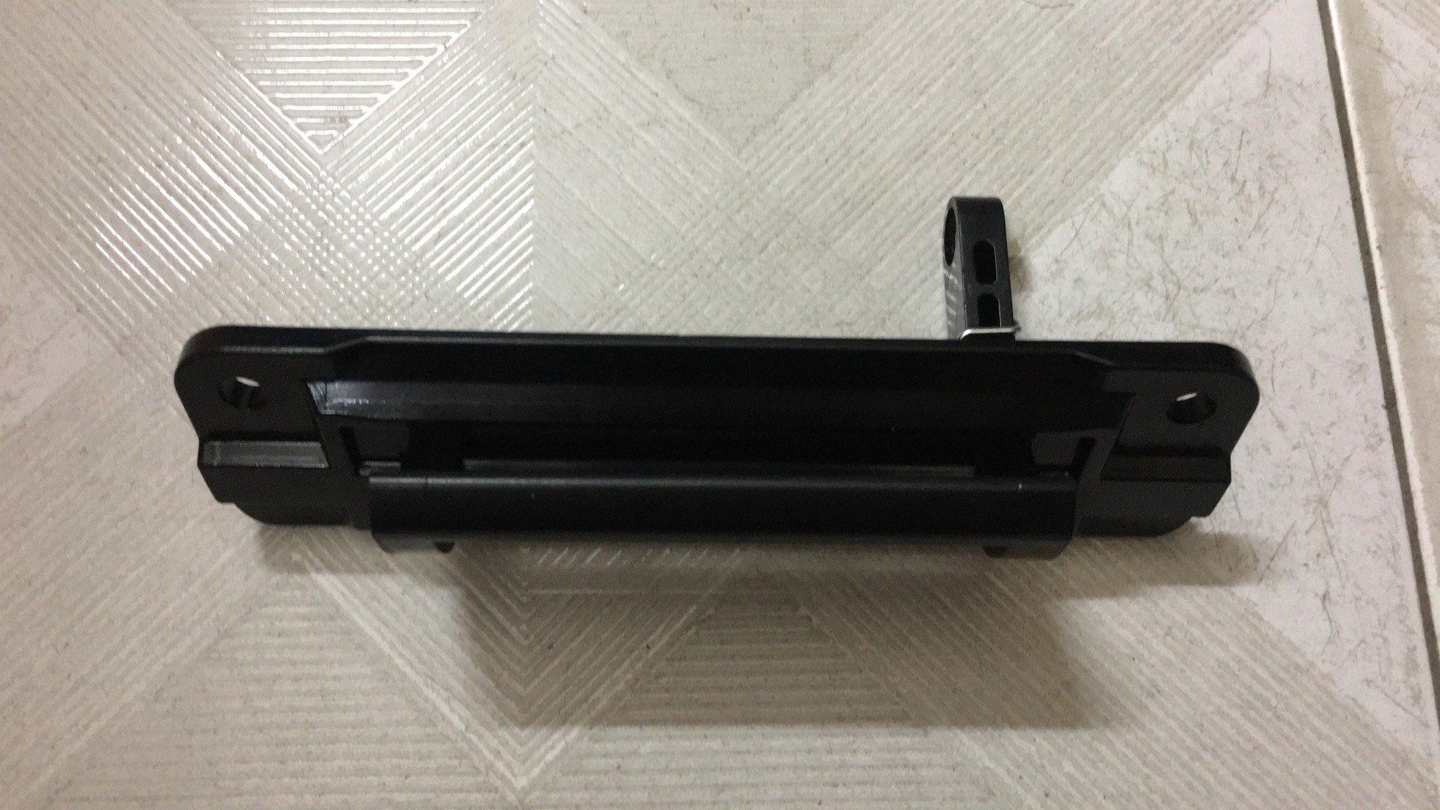 Tay mở cốp sau Dongben X30